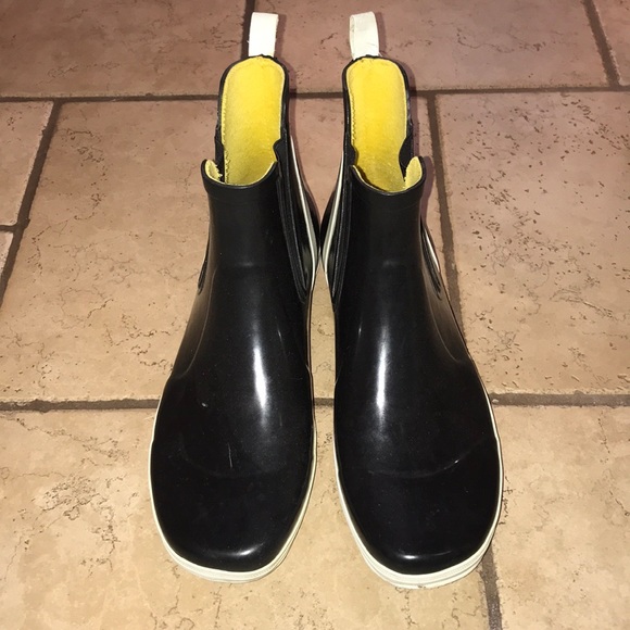 white ankle rain boots